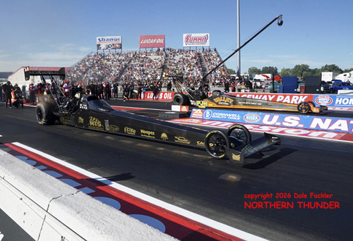 Tripp Tatum (near lane) vs Jasmine Salinas (far lane)
